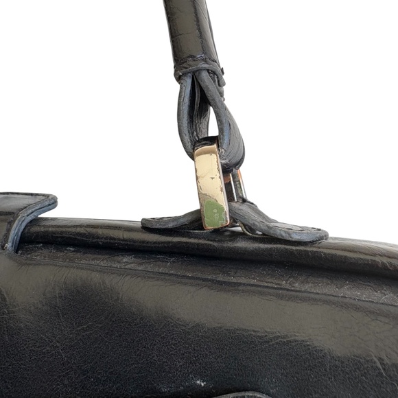 Jessica Simpson Rose Applique‎ Black Faux Leather Medium Satchel/Top Handle - Picture 4 of 12